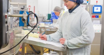 New apprenticeship launched by British poultry industry 2 sisters apprenticeships